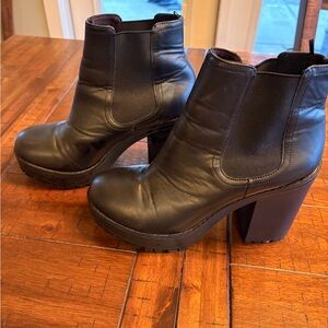 Divided Black Heeled Ankle Boots - Grungecore, E-girl, Chunk Heel